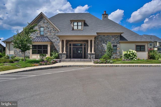 318 WHITEMARSH DR, Flourtown, PA 19031