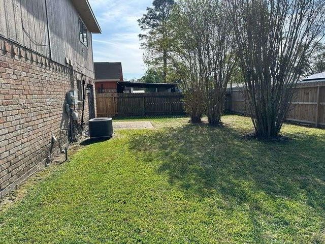 8715 Valley Ledge Drive, Houston, TX 77078