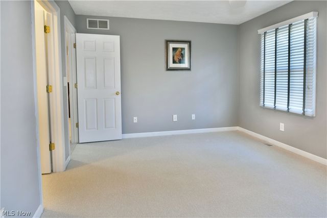 19 Spring Creek Drive, Cortland, OH 44410