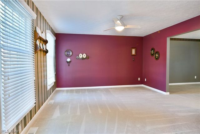 19 Spring Creek Drive, Cortland, OH 44410