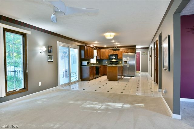 19 Spring Creek Drive, Cortland, OH 44410