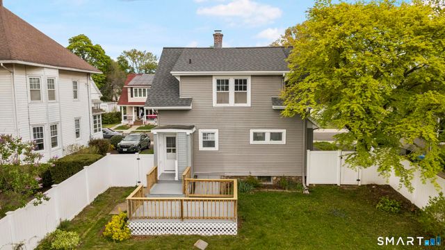 36 Quentin Street, Hamden, CT 06517