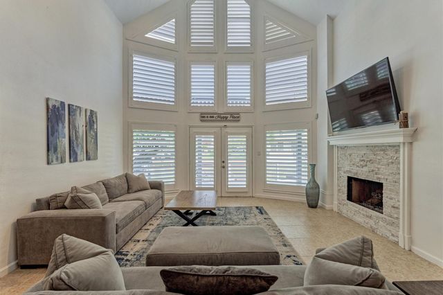 3142 Lazy Lake Lane, Montgomery, TX 77356