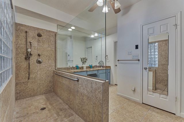 3142 Lazy Lake Lane, Montgomery, TX 77356