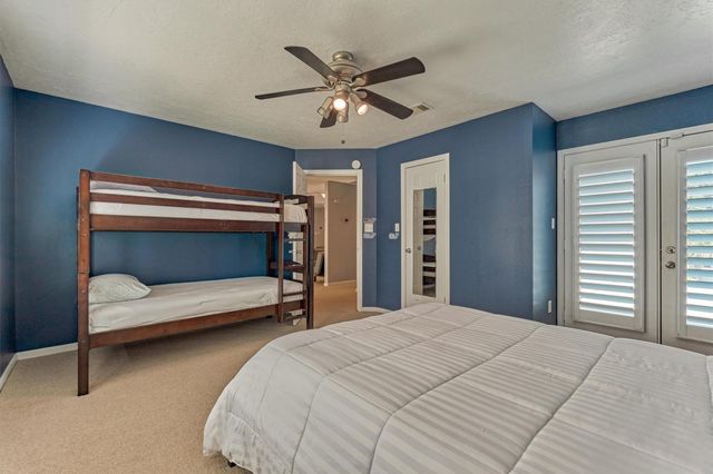 3142 Lazy Lake Lane, Montgomery, TX 77356