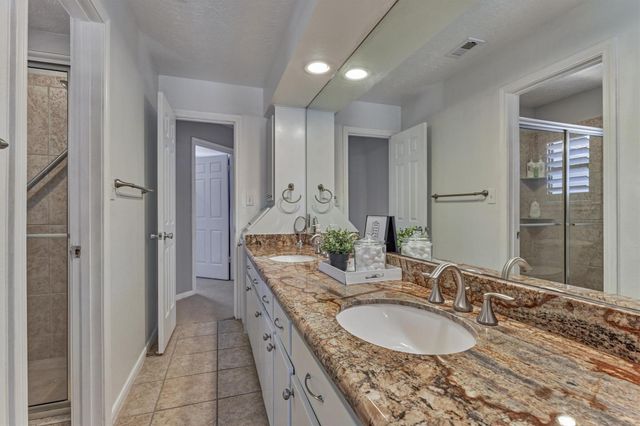 3142 Lazy Lake Lane, Montgomery, TX 77356