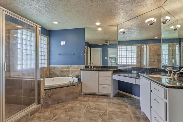 3142 Lazy Lake Lane, Montgomery, TX 77356