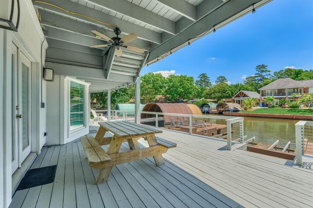 3142 Lazy Lake Lane, Montgomery, TX 77356