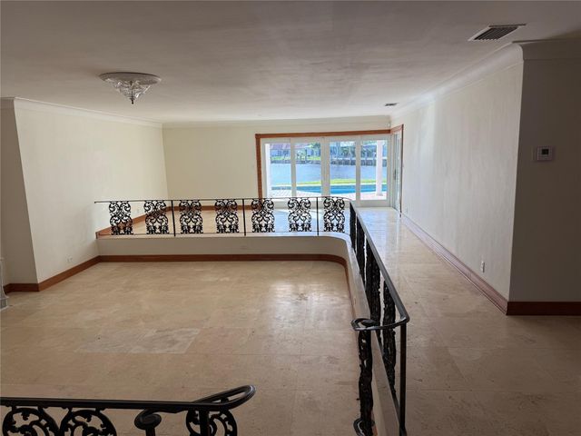 5251 NE 29th Avenue, Fort Lauderdale, FL 33308