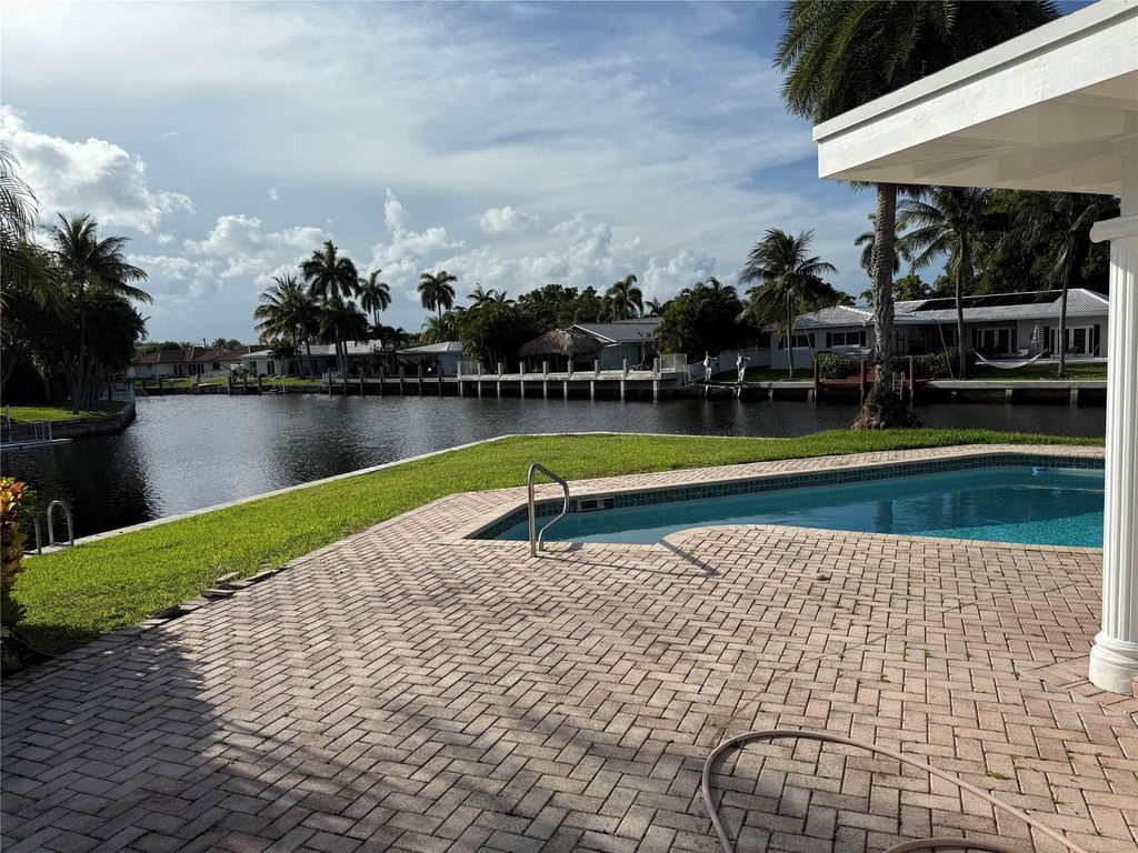 5251 NE 29th Avenue, Fort Lauderdale, FL 33308