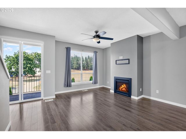 437 Ne 4TH Ave, Canby, OR 97013