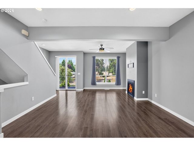 437 Ne 4TH Ave, Canby, OR 97013