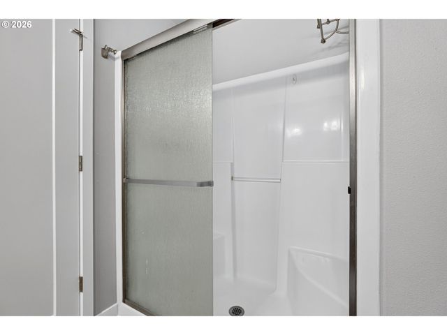 437 Ne 4TH Ave, Canby, OR 97013