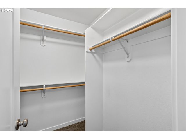 437 Ne 4TH Ave, Canby, OR 97013