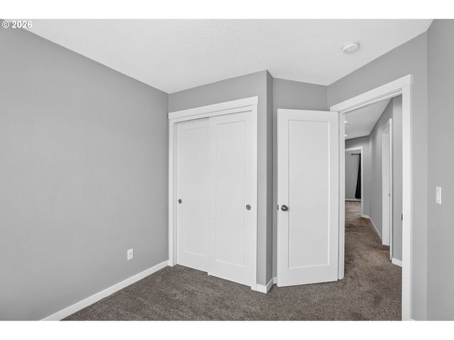 437 Ne 4TH Ave, Canby, OR 97013