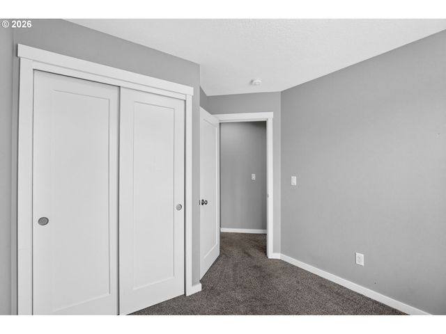 437 Ne 4TH Ave, Canby, OR 97013