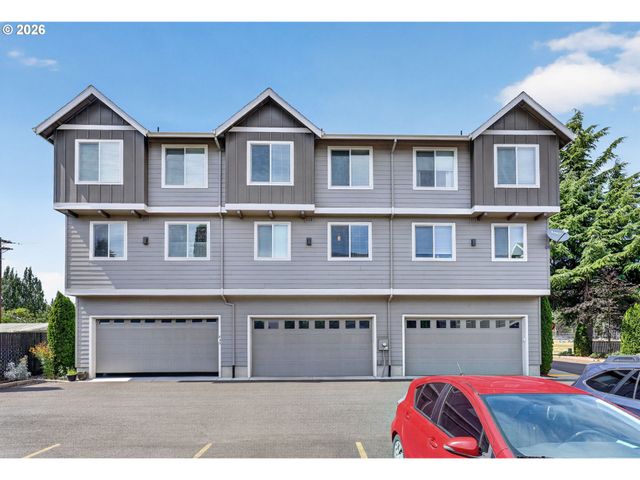437 Ne 4TH Ave, Canby, OR 97013