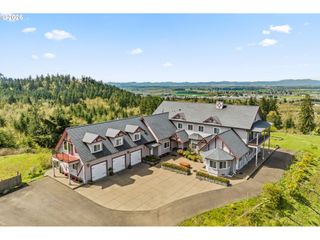 90834 COBURGHILLS Dr, Eugene, OR 97408