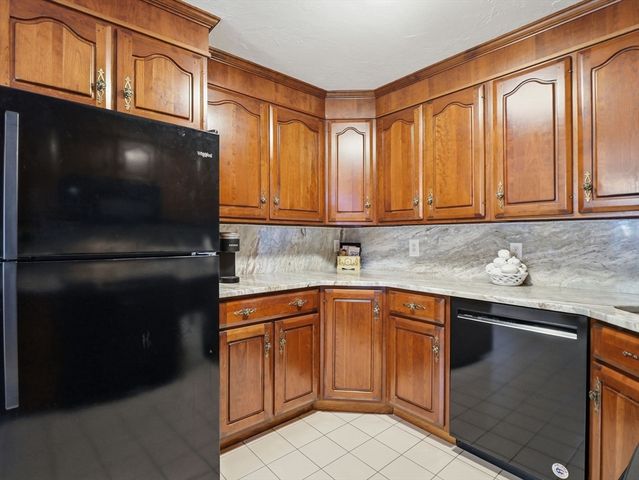 785 Washington St 105, Norwood, MA 02062