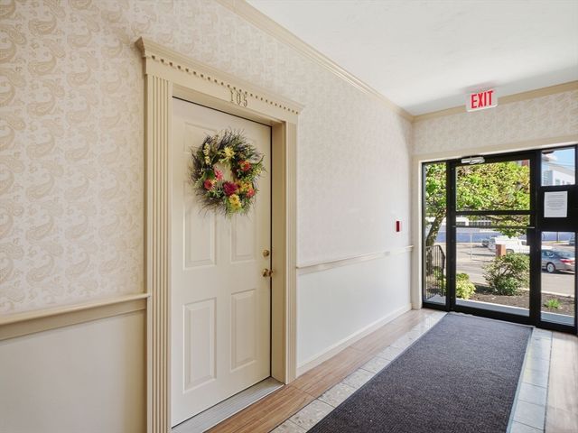 785 Washington St 105, Norwood, MA 02062