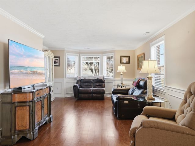 785 Washington St 105, Norwood, MA 02062