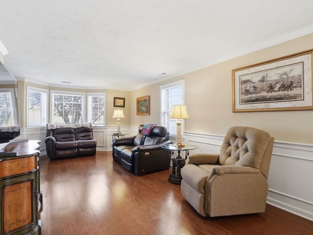 785 Washington St 105, Norwood, MA 02062