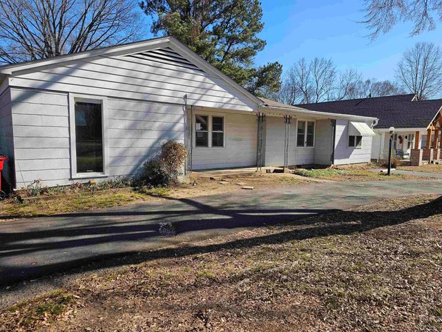 710 N Oak, Morrilton, AR 72110