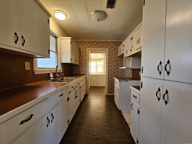 710 N Oak, Morrilton, AR 72110