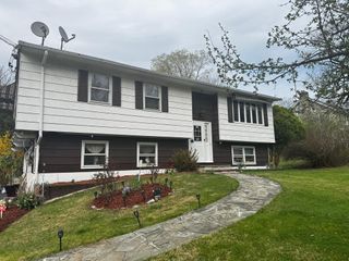 141 Oak Street, Newburgh, NY 12550