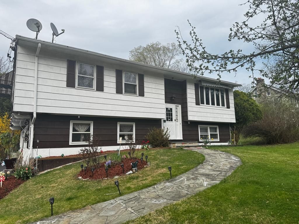 141 Oak Street, Newburgh, NY 12550