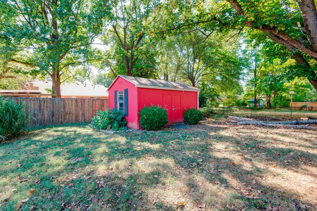 436 S Airwood Avenue, Springfield, MO 65802