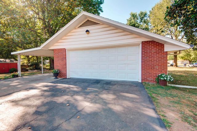 436 S Airwood Avenue, Springfield, MO 65802