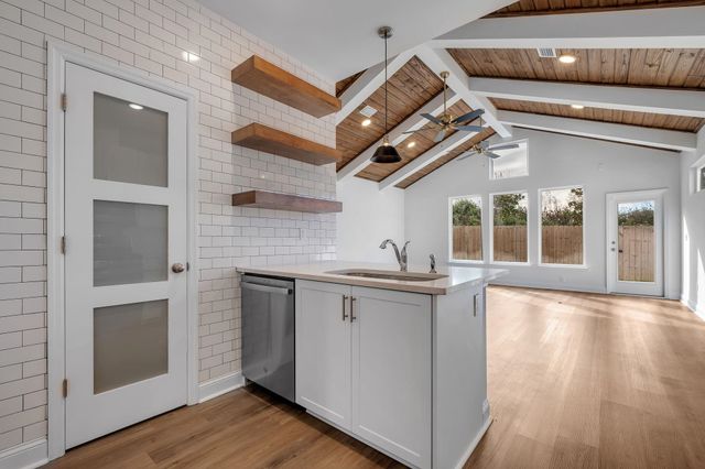 3707 MEADOW VISTA Lane, Tallahassee, FL 32308