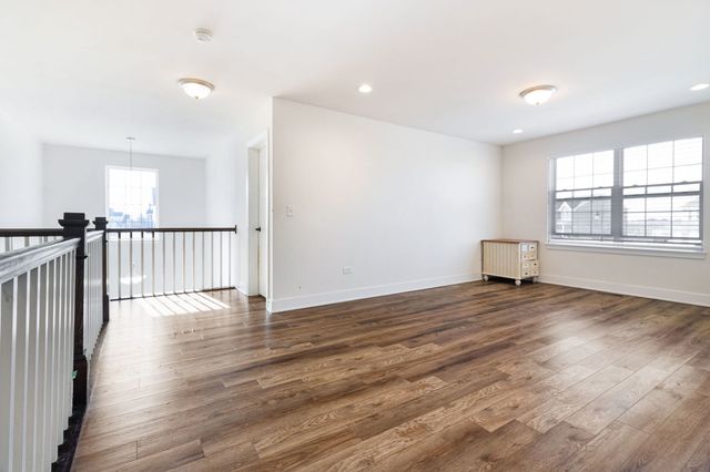 21042 Coventry Circle, Shorewood, IL 60404