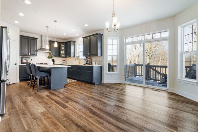 21042 Coventry Circle, Shorewood, IL 60404