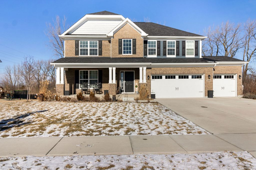 21042 Coventry Circle, Shorewood, IL 60404