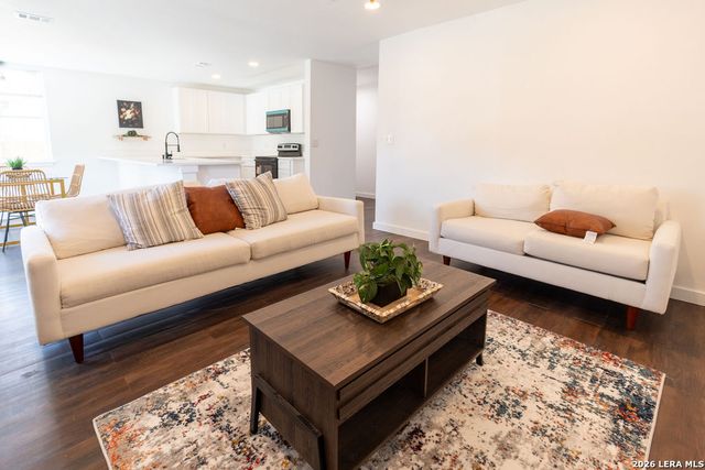 6927 Oldham Dr, San Antonio, TX 78239