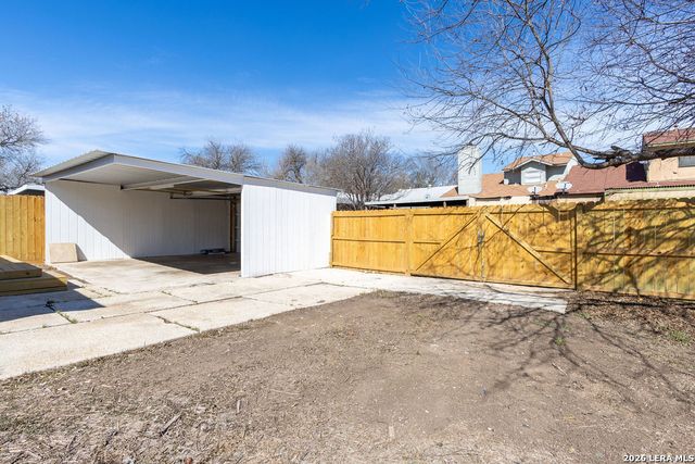 6927 Oldham Dr, San Antonio, TX 78239