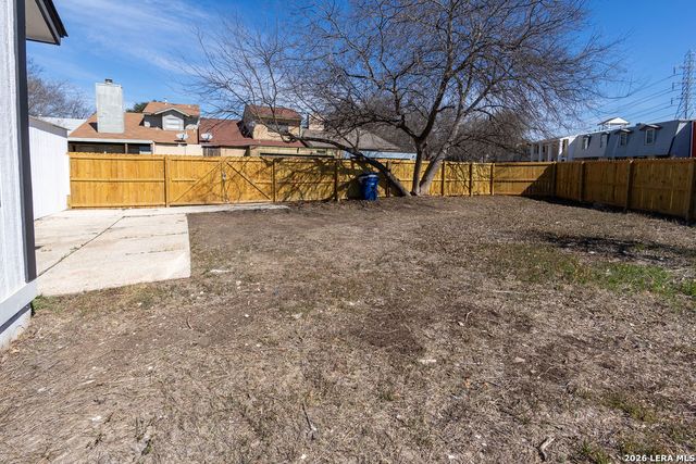 6927 Oldham Dr, San Antonio, TX 78239