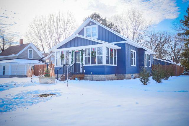 115 S Dallas Street, River Falls, WI 54022