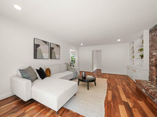 2037 Banbury Road, Walnut Creek, CA 94598