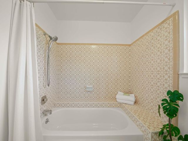 2037 Banbury Road, Walnut Creek, CA 94598