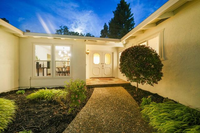 2037 Banbury Road, Walnut Creek, CA 94598