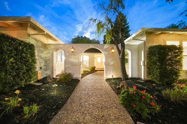 2037 Banbury Road, Walnut Creek, CA 94598
