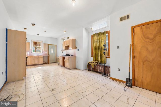2127 S 16TH ST, Philadelphia, PA 19145