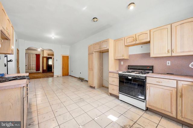 2127 S 16TH ST, Philadelphia, PA 19145