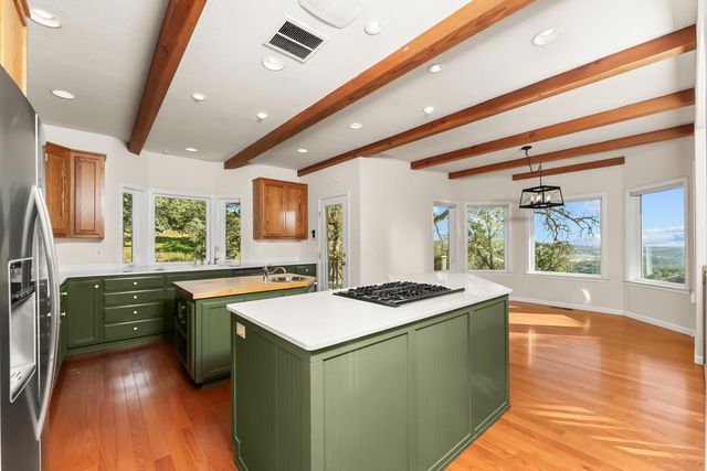 18090 Burke Drive, Plymouth, CA 95669