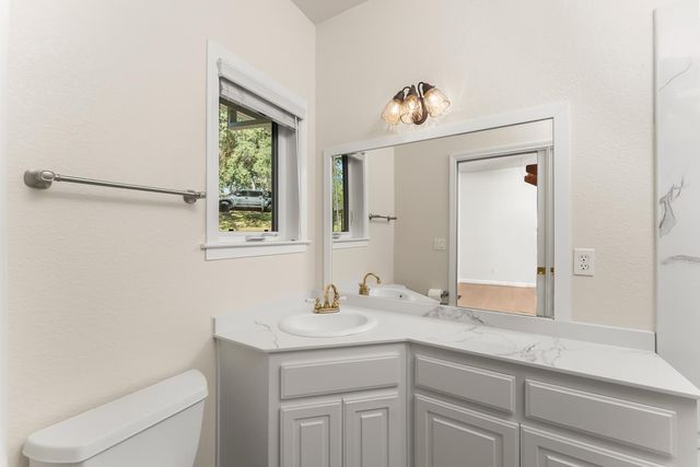 18090 Burke Drive, Plymouth, CA 95669