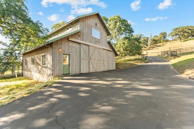 18090 Burke Drive, Plymouth, CA 95669