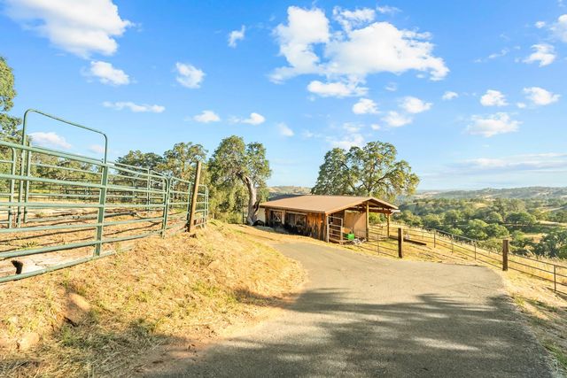 18090 Burke Drive, Plymouth, CA 95669